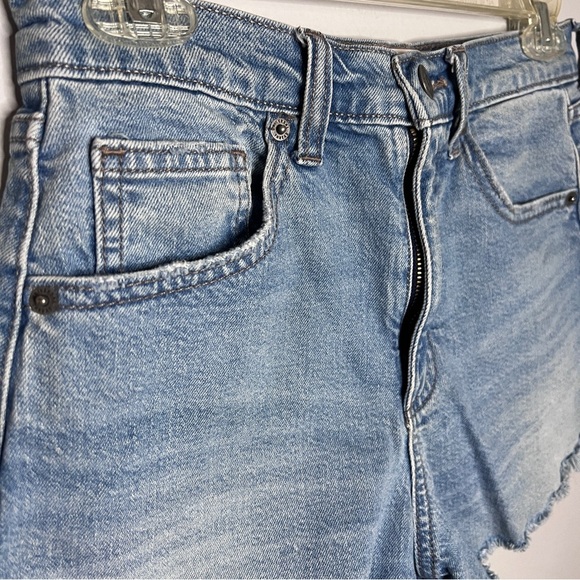 Universal Thread 90s Blue Jean Shorts High-Waisted Cut-Off Size 4R in EUC - Picture 2 of 9
